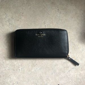 Kate Spade Cameron Street Lacey Black Wallet